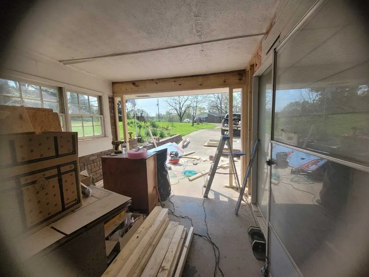 Air movers and dehumidifier for Drying & Dehumidification in Mayfair